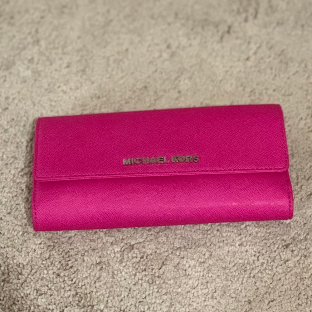 Micheal Kors Wallet